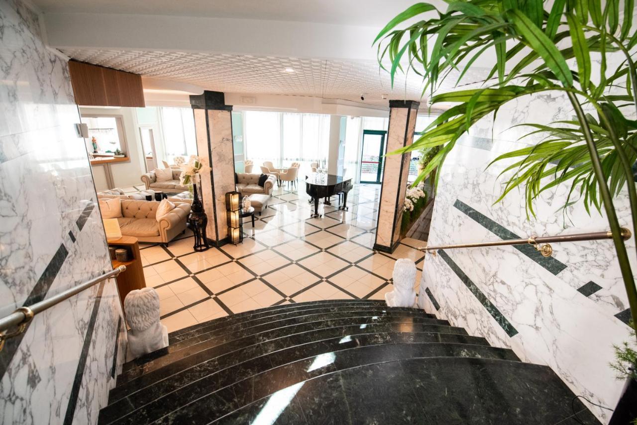 Hotel Carlton Lido di Jesolo Eksteriør billede