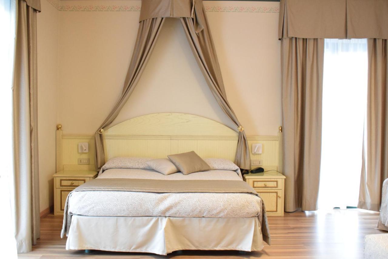 Hotel Carlton Lido di Jesolo Eksteriør billede